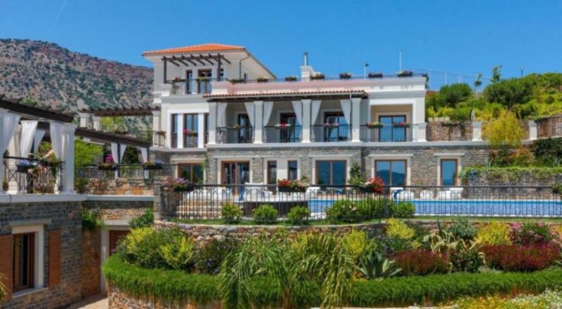 Elounda Kreta, Elounda: Luxusvilla mit Pool und Gästehaus in Elite-Wohnanlage zu verkaufen Haus kaufen